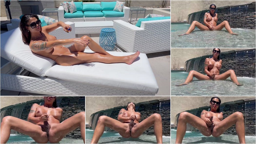 Domino Presley - TGIRL SHOOTS LOAD IN POOL [UltraHD/4K 2160p]