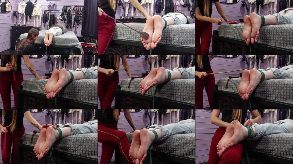ManyVids -  Mistresspriest Trans Slaves Feet Bastinado [Full HD 1080P] 30.01.2024