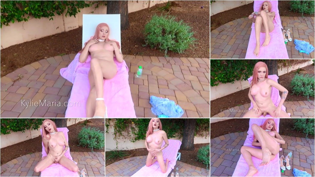 Kylie Maria - Kylie Rubs Baby Oil All Over Her Tight Delicate Body [HD 720p]